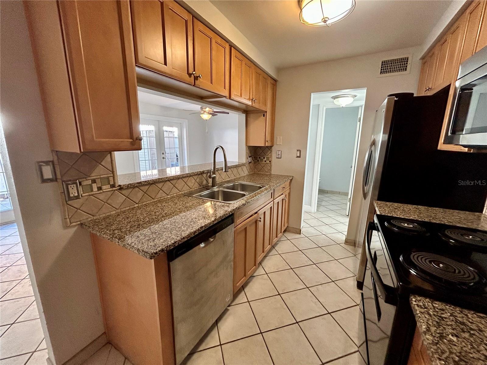 Image 7 of 19 For 5850 Cypress Gardens Boulevard 403