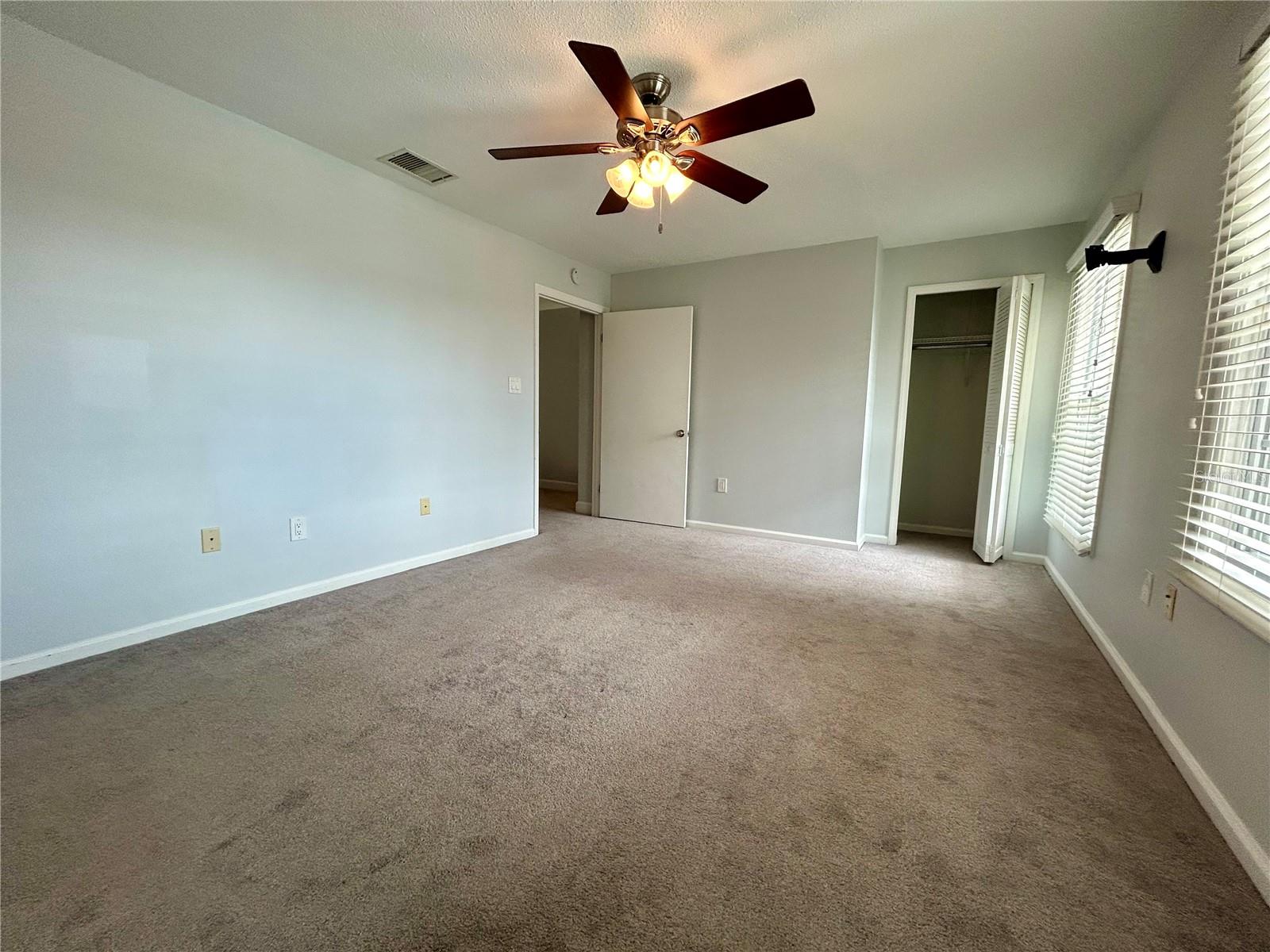 Image 8 of 19 For 5850 Cypress Gardens Boulevard 403