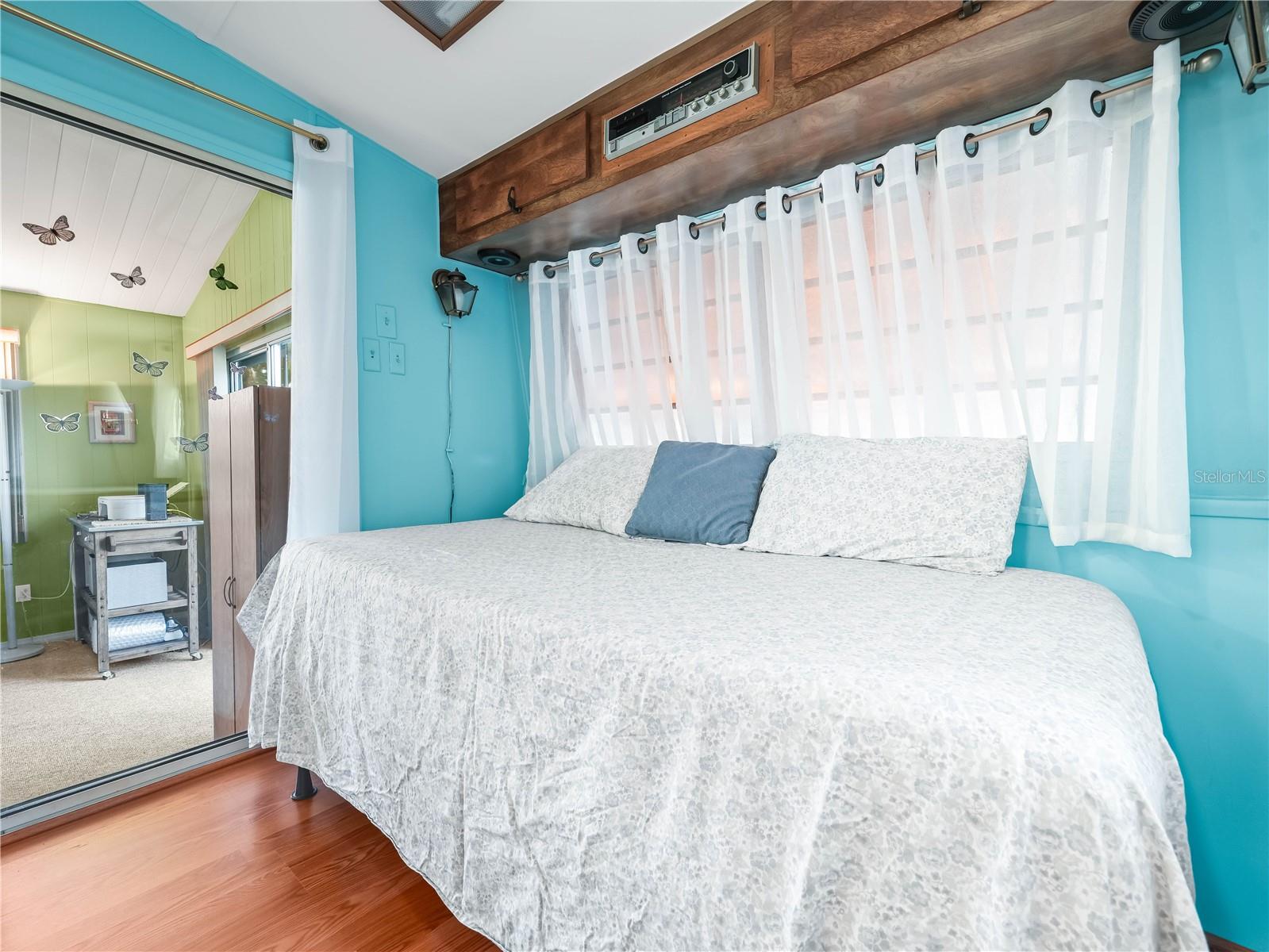 Image 11 of 34 For 121 Saddlebag Trail