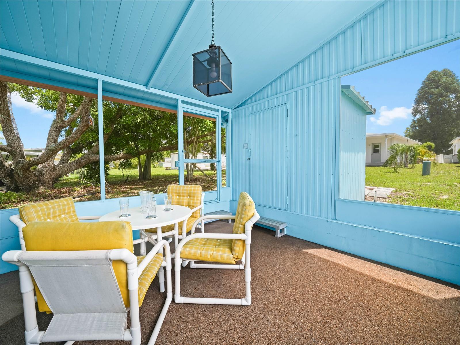 Image 12 of 34 For 121 Saddlebag Trail