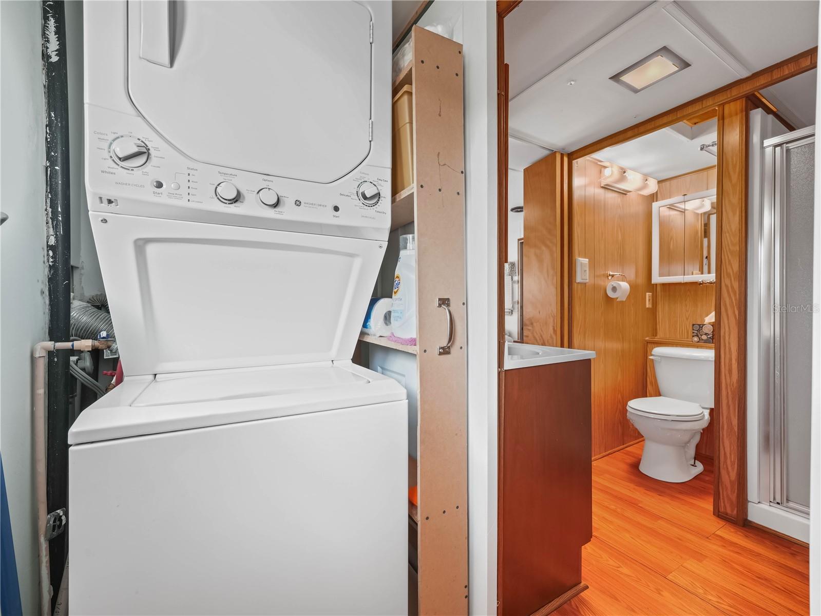 Image 16 of 34 For 121 Saddlebag Trail