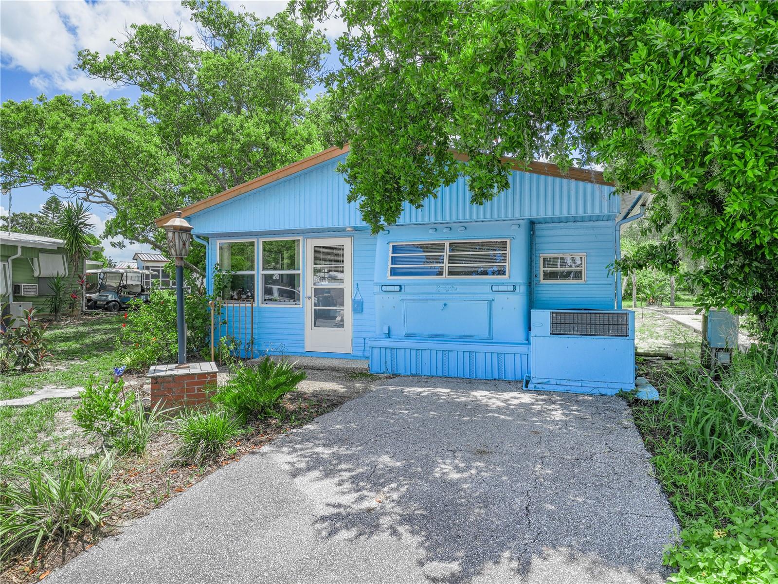 Image 3 of 34 For 121 Saddlebag Trail