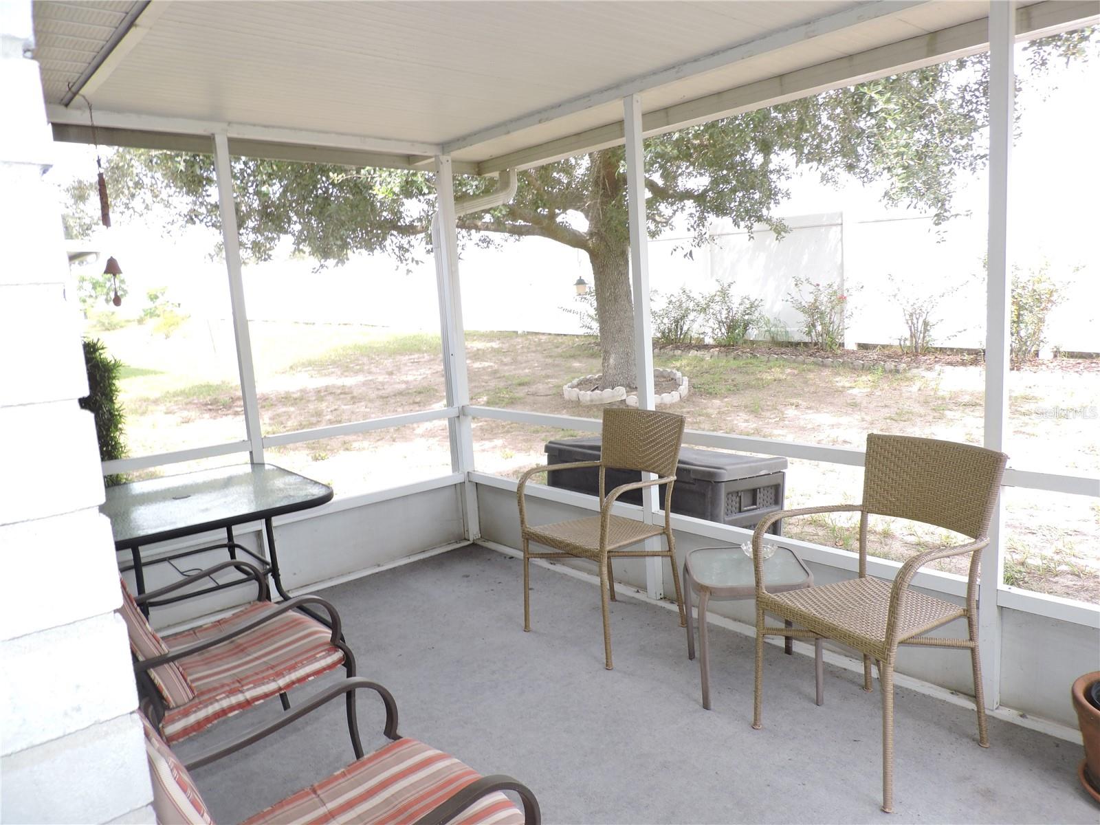 Image 20 of 25 For 1477 Thousand Roses Drive