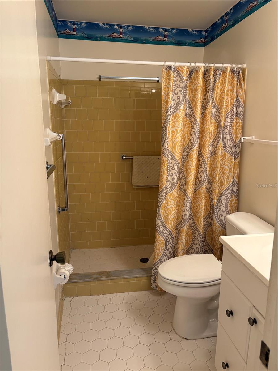 Image 7 of 13 For 130 Johnson Avenue 113