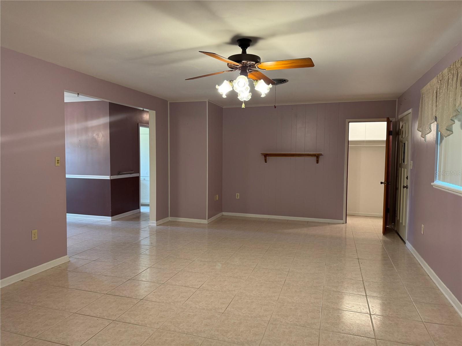 Image 7 of 33 For 215 Parkwood Avenue