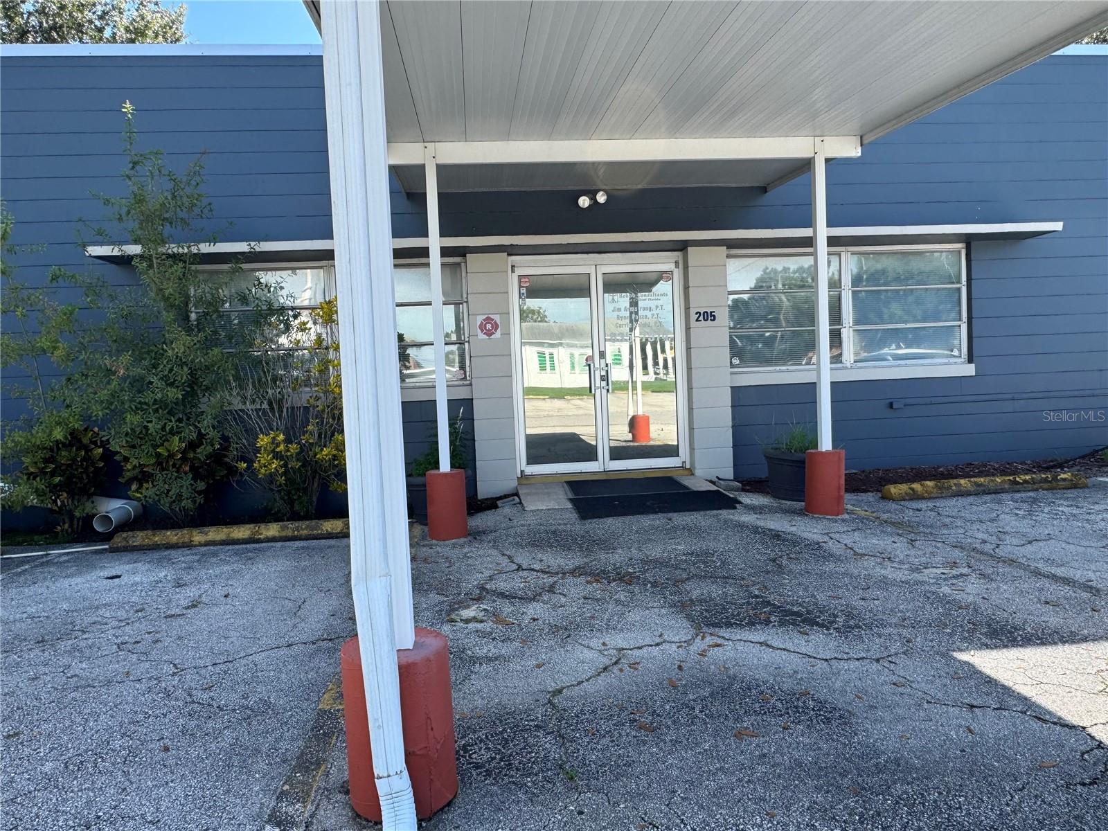 Image 3 of 26 For 205 Scenic Highway