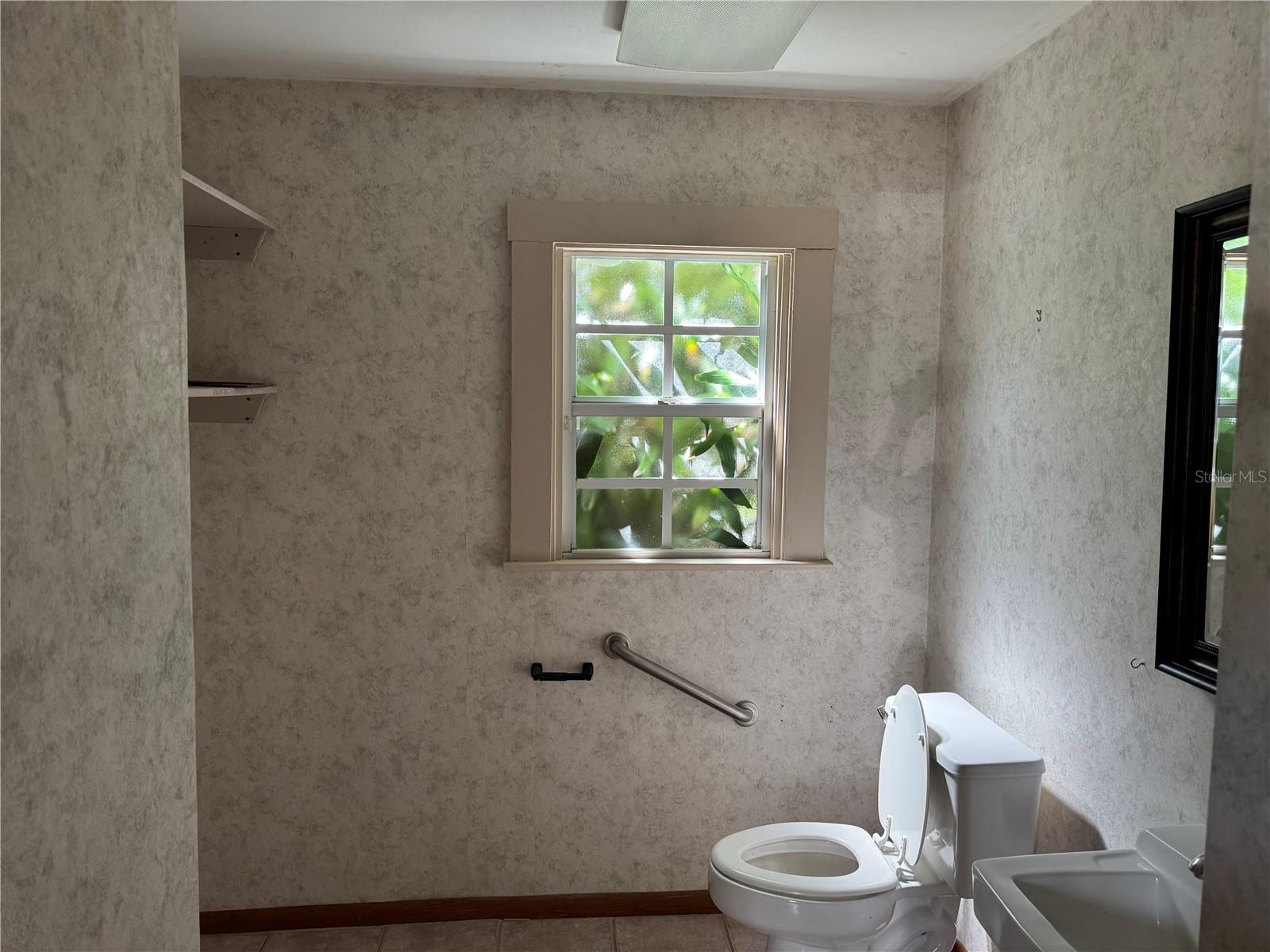 Image 10 of 15 For 225 Scenic Highway