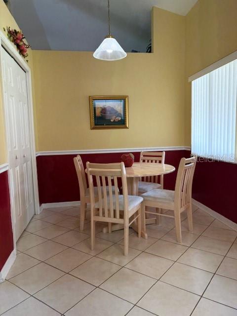 Image 10 of 34 For 9560 Pinetree Drive