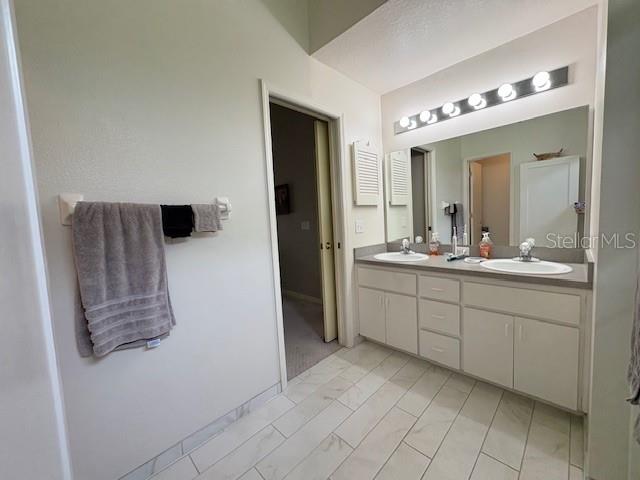 Image 16 of 34 For 9560 Pinetree Drive