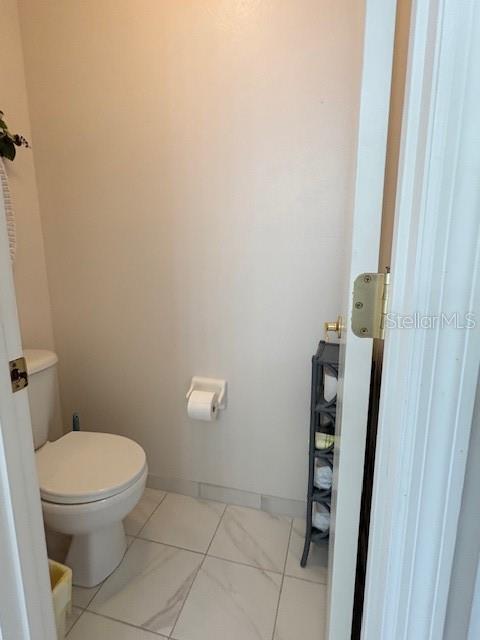 Image 19 of 34 For 9560 Pinetree Drive