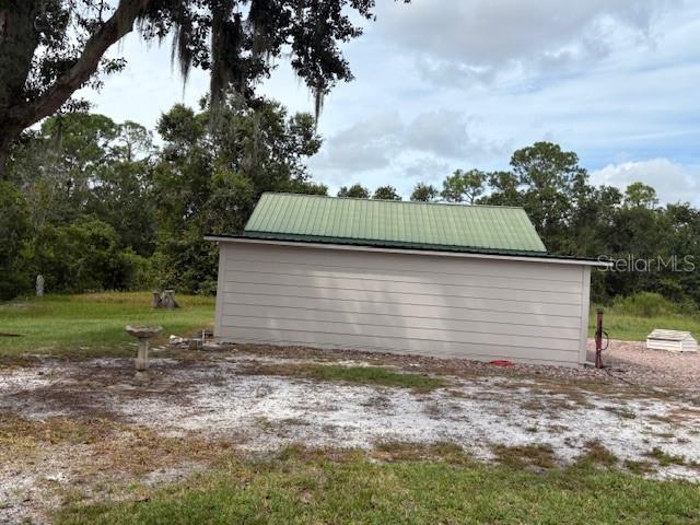 Image 29 of 34 For 9560 Pinetree Drive