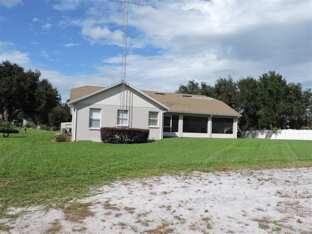 Image 35 of 38 For 9560 Pinetree Drive