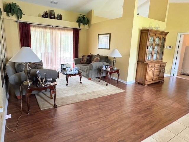 Image 4 of 34 For 9560 Pinetree Drive