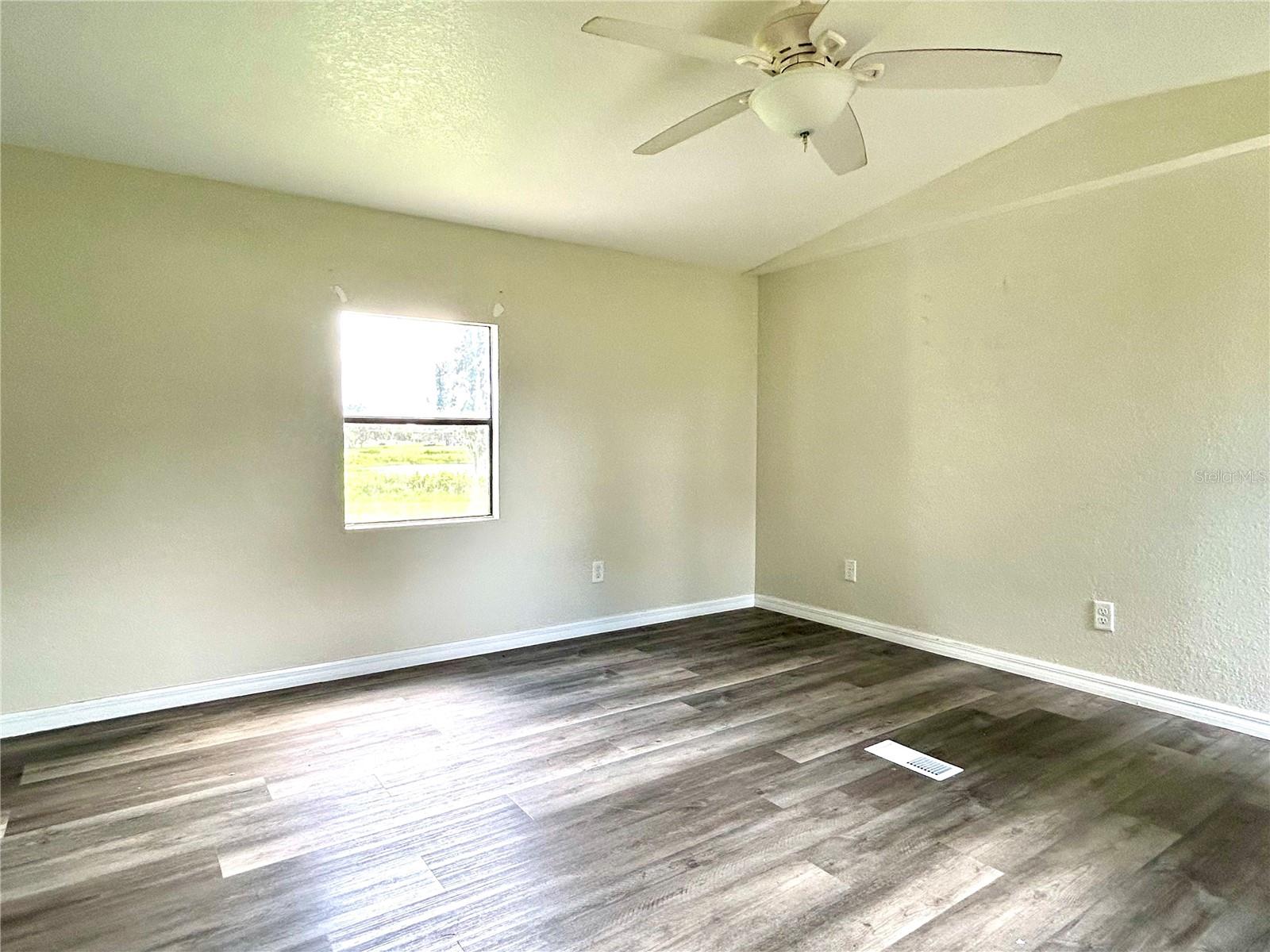 Image 6 of 8 For 575 Sunup Drive