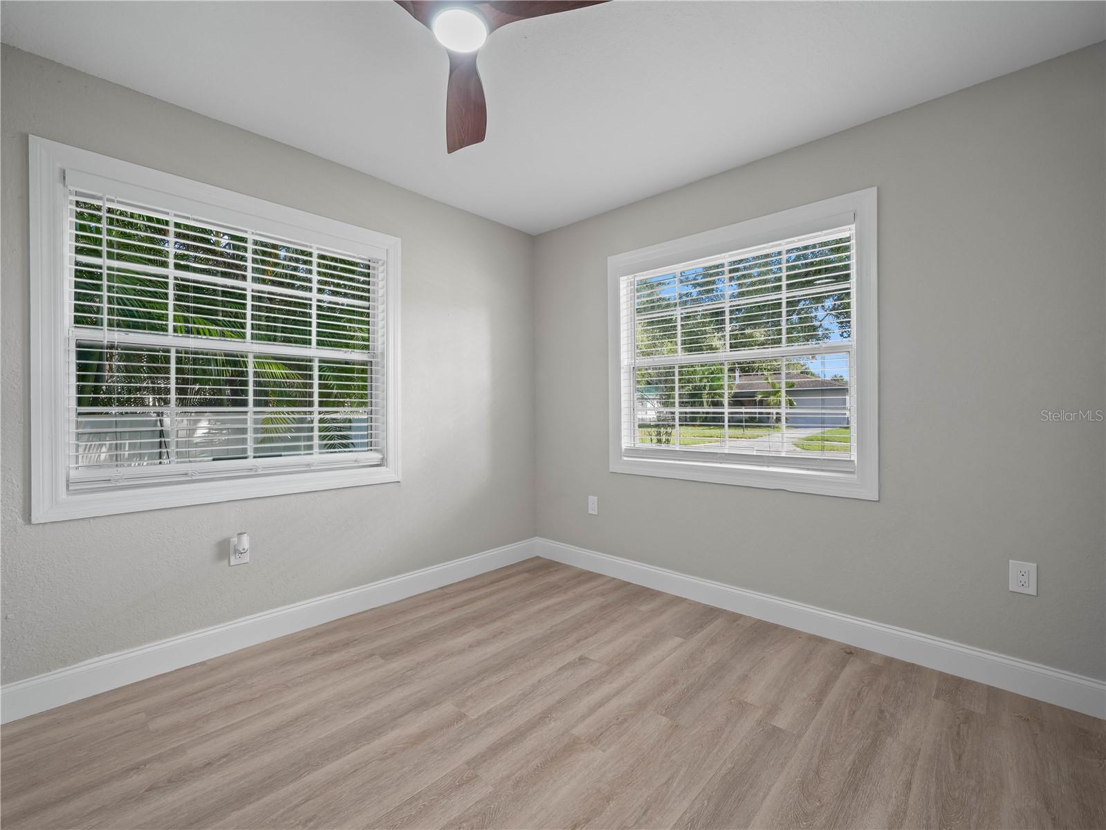 Image 15 of 23 For 125 80th Avenue N
