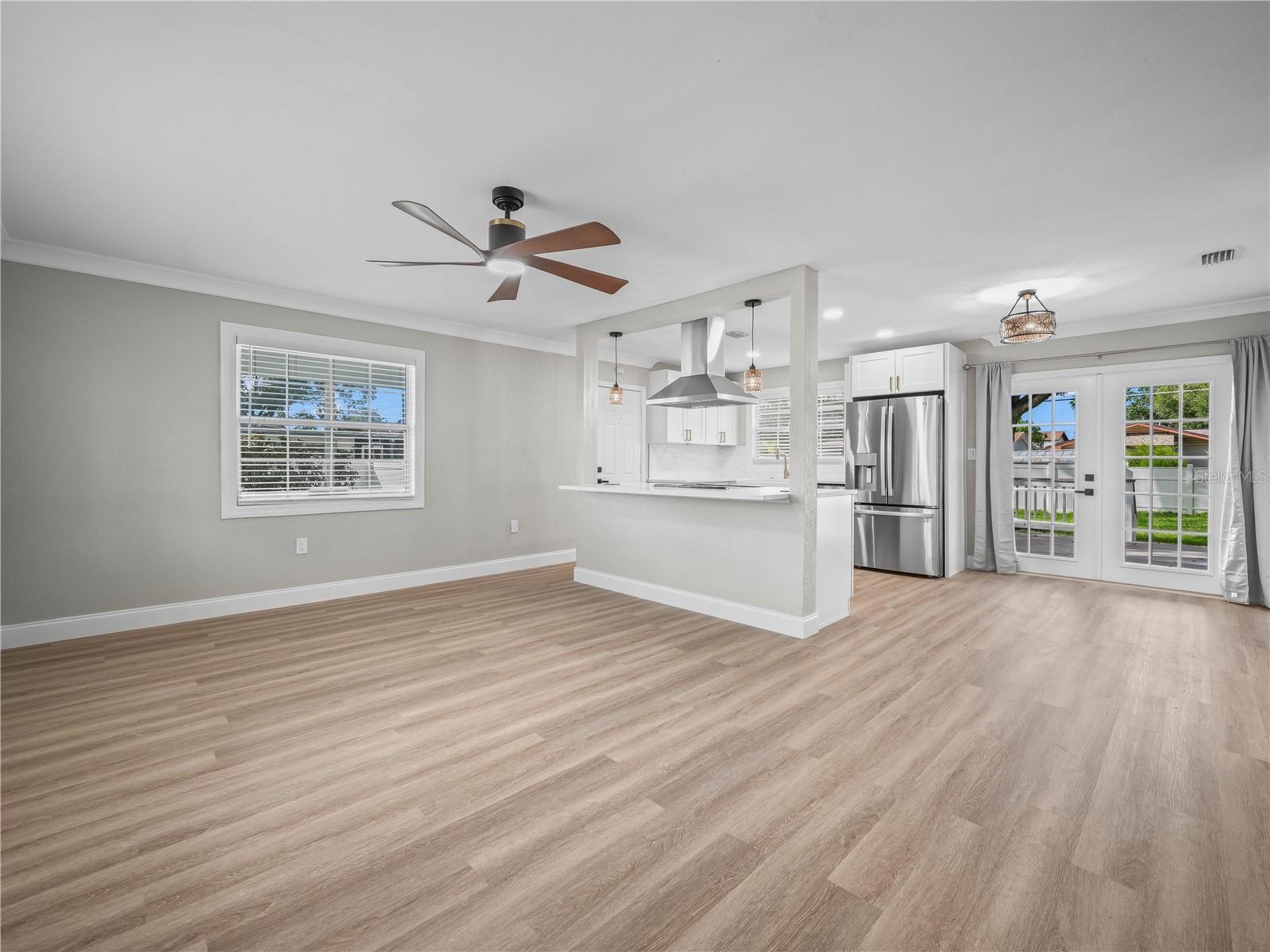 Image 5 of 23 For 125 80th Avenue N