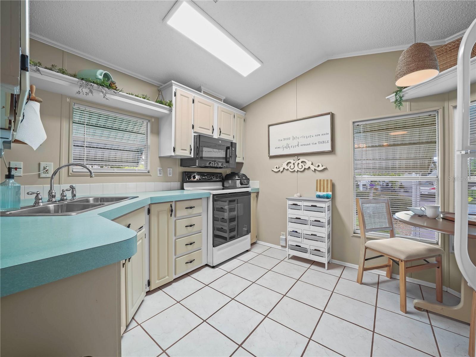 Image 11 of 53 For 66 Saddlebag Trail