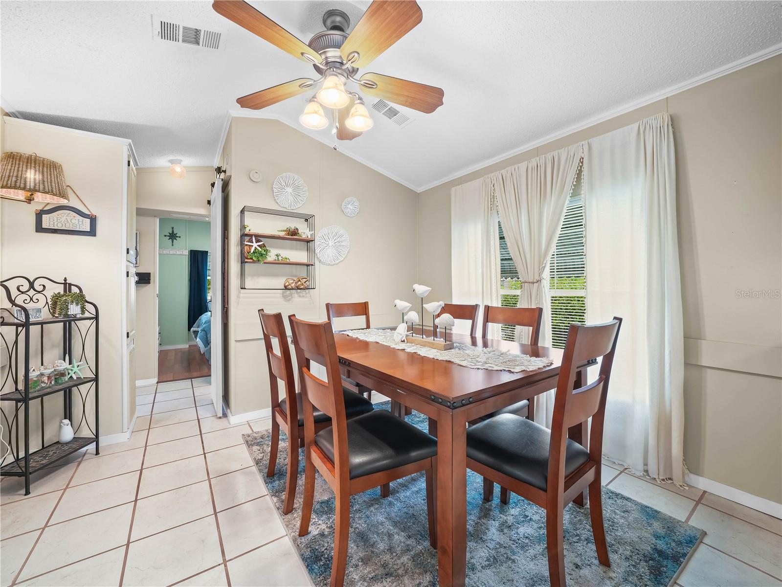 Image 15 of 53 For 66 Saddlebag Trail