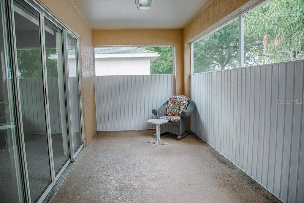 Image 16 of 51 For 260 Lake Suzanne Drive