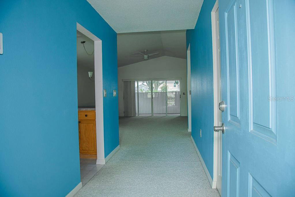 Image 26 of 51 For 260 Lake Suzanne Drive