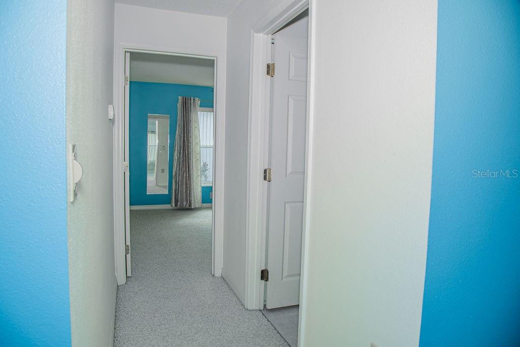 Image 29 of 51 For 260 Lake Suzanne Drive