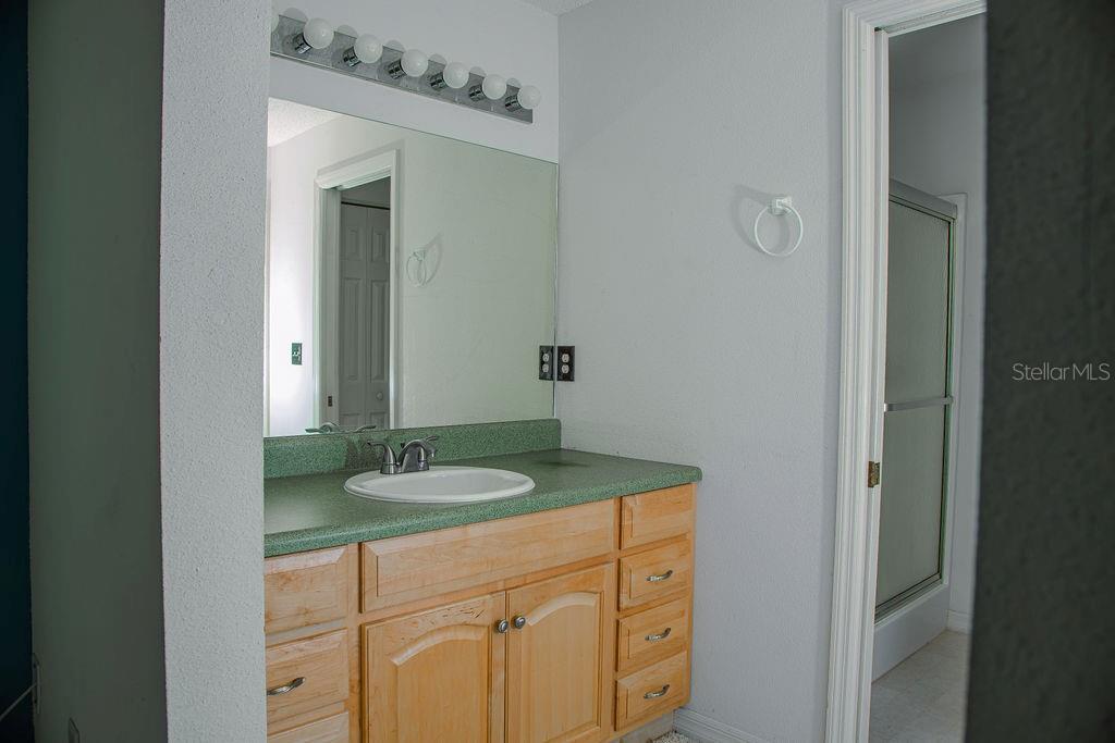 Image 34 of 51 For 260 Lake Suzanne Drive