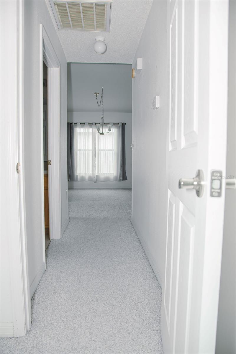 Image 43 of 51 For 260 Lake Suzanne Drive