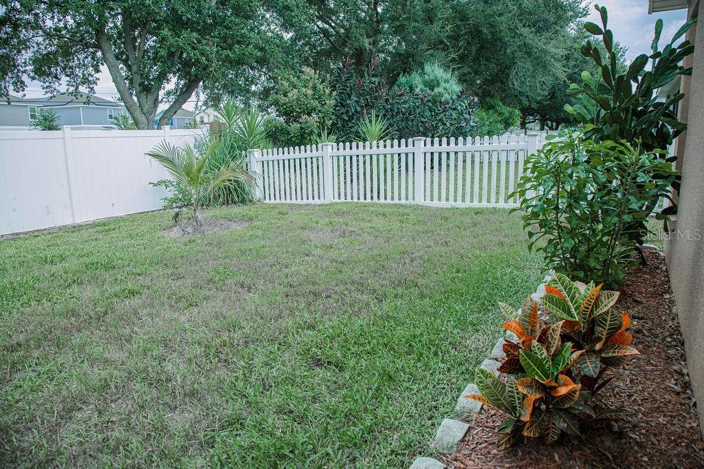 Image 45 of 51 For 260 Lake Suzanne Drive