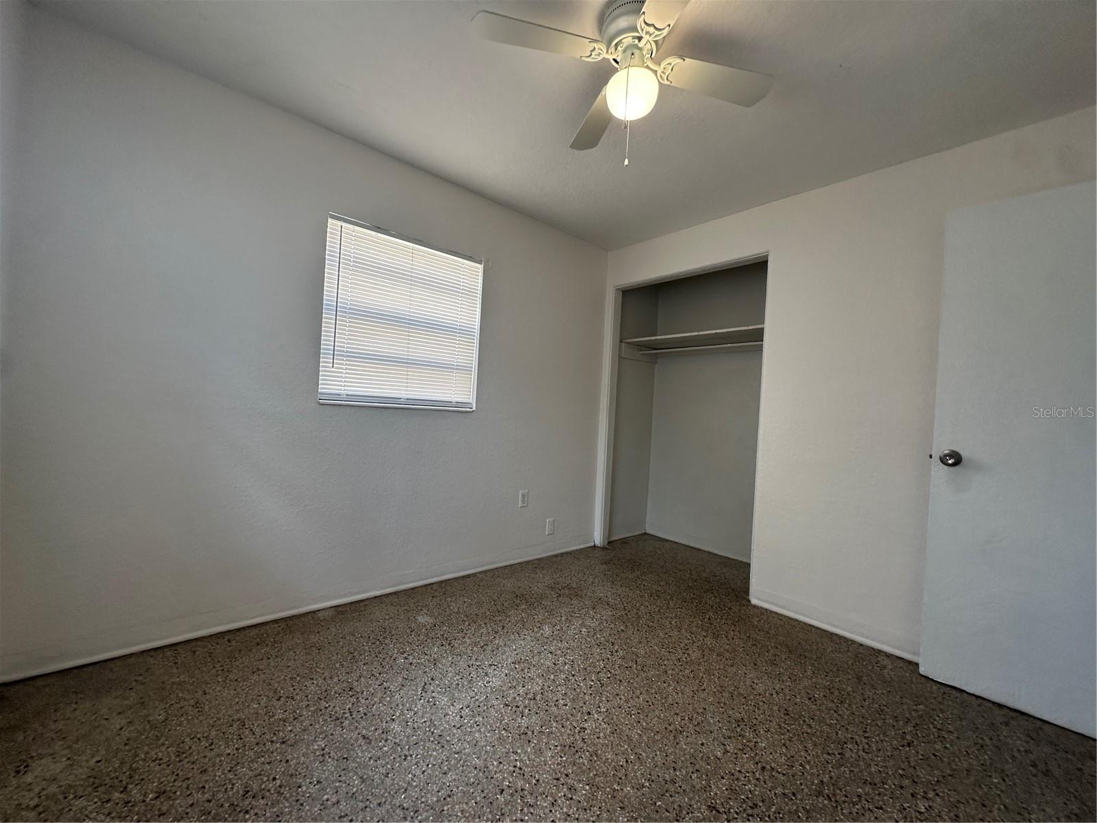 Image 6 of 8 For 995 Childs Avenue