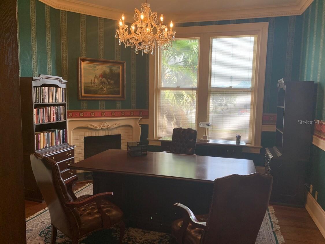 Image 11 of 15 For 250 Park Avenue