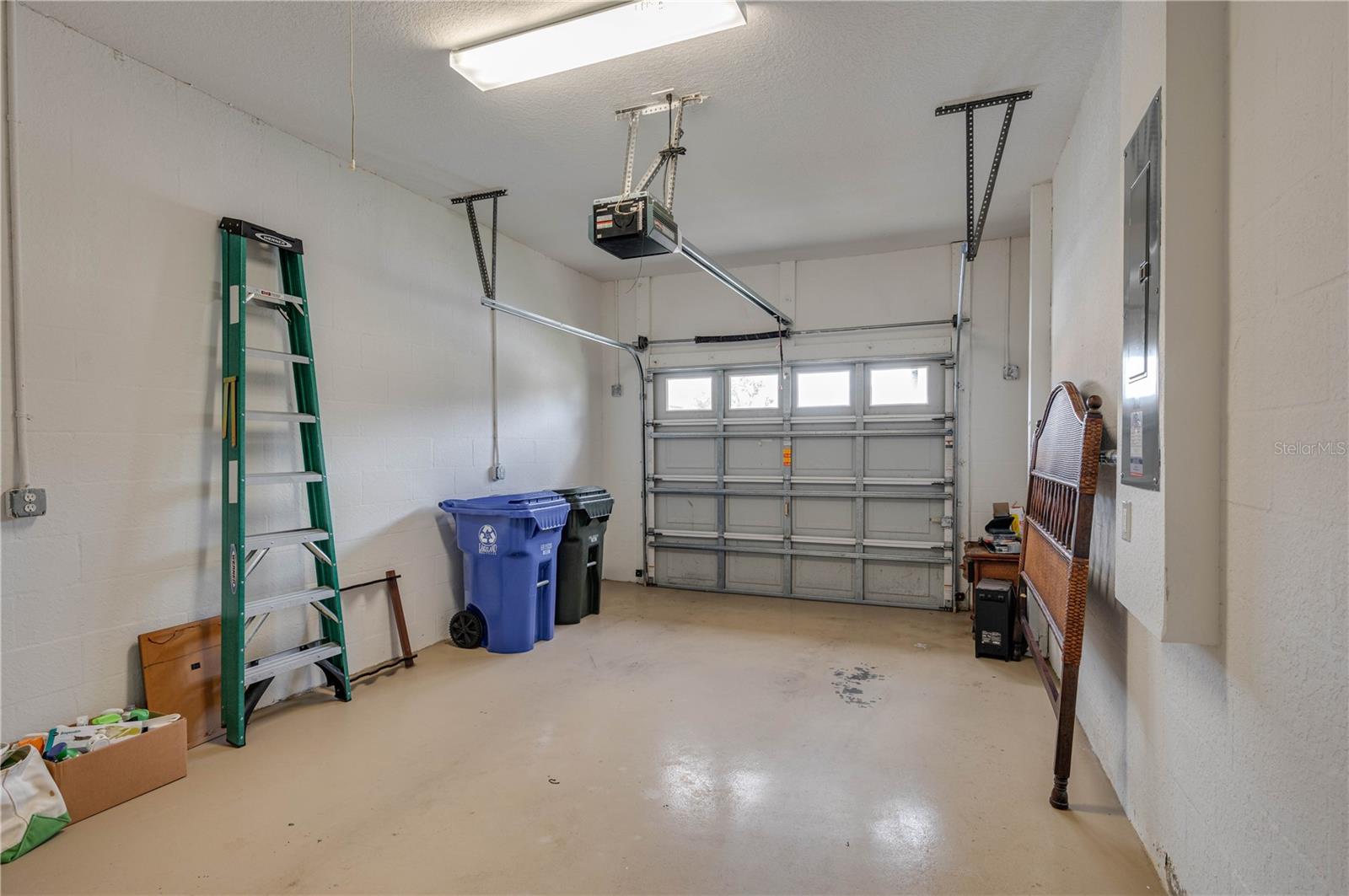 Image 20 of 23 For 3017 Mission Lakes Drive 3017