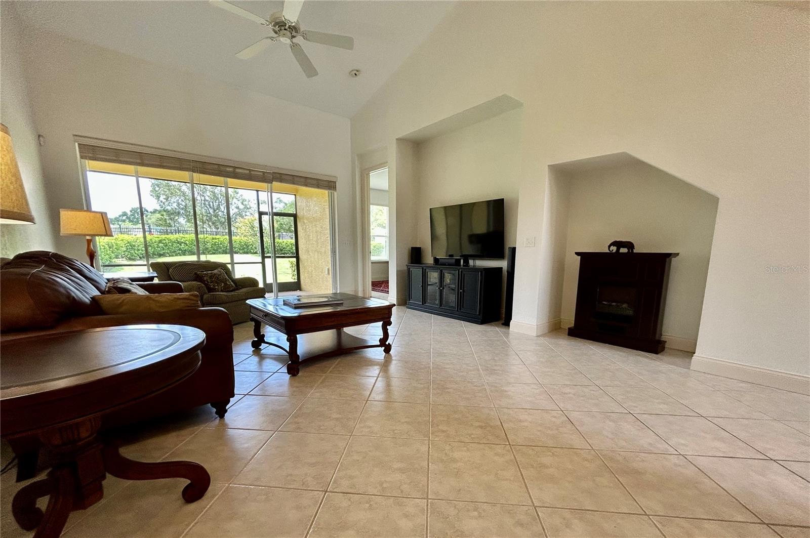 Image 6 of 23 For 3017 Mission Lakes Drive 3017