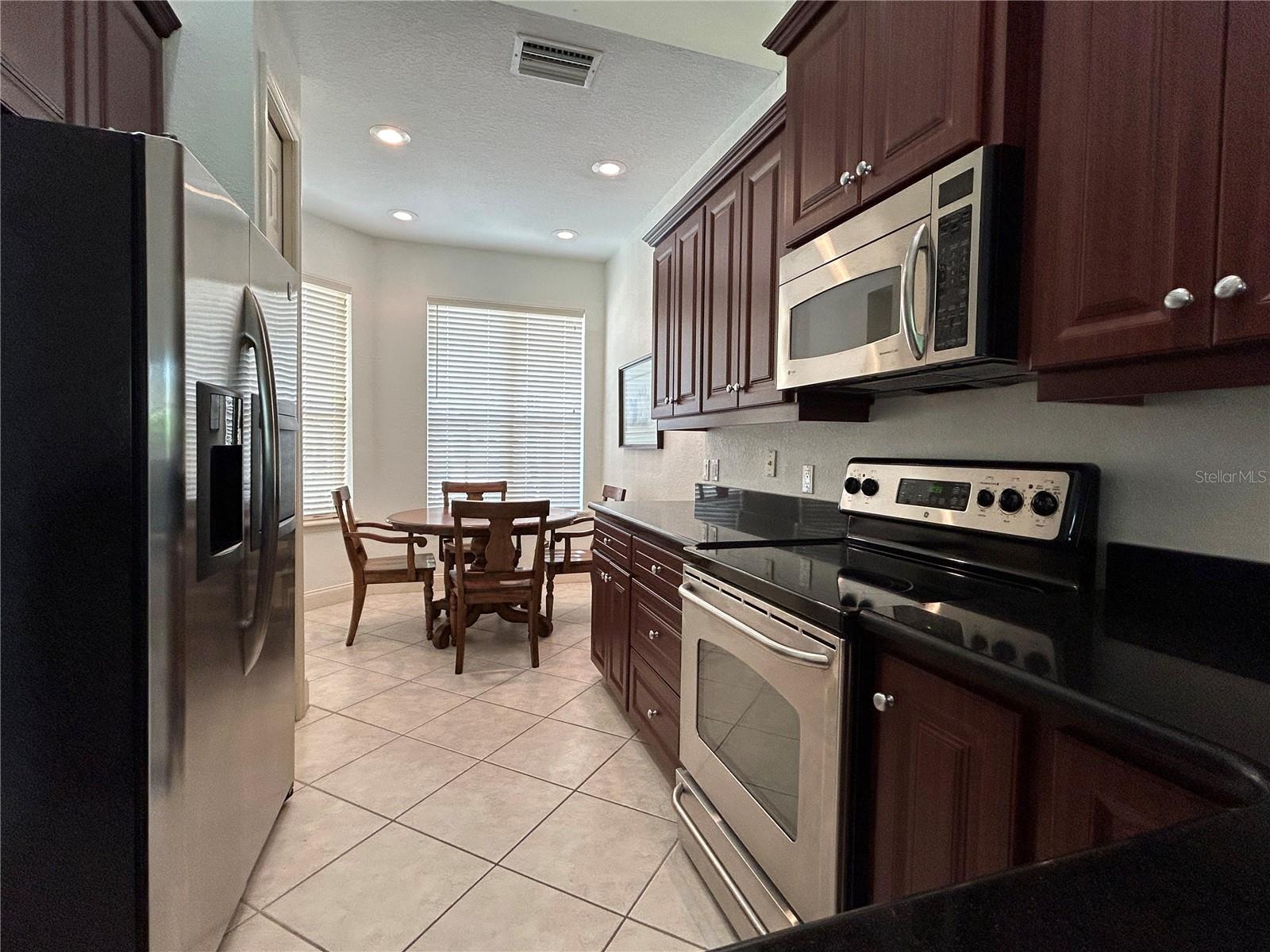 Image 8 of 23 For 3017 Mission Lakes Drive 3017