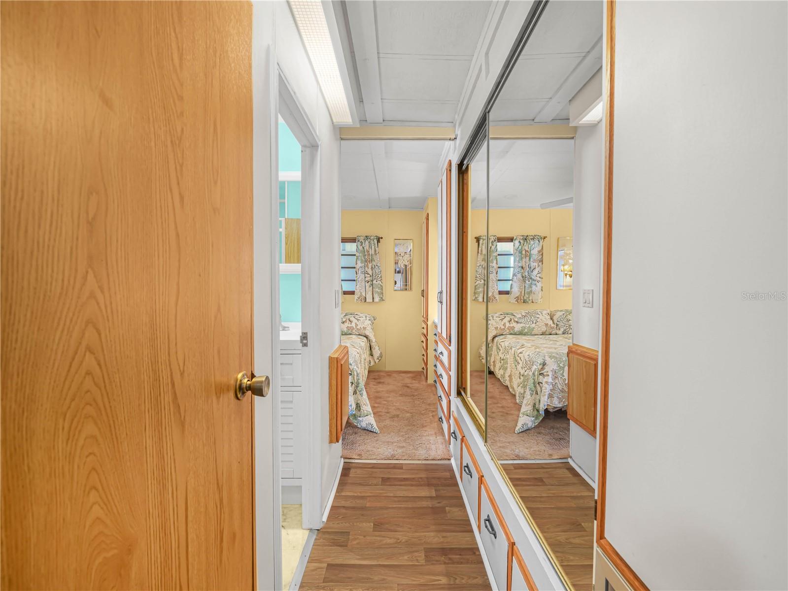 Image 18 of 51 For 23 Saddlebag Trail