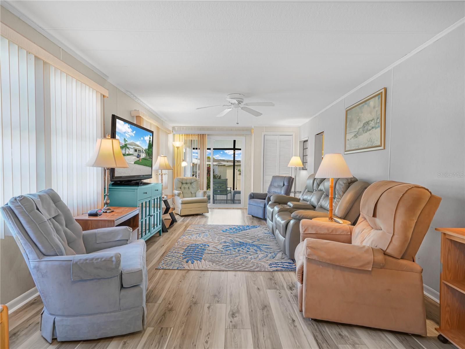 Image 8 of 51 For 23 Saddlebag Trail