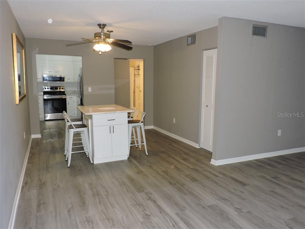 Image 21 of 50 For 711 Springer Drive 2