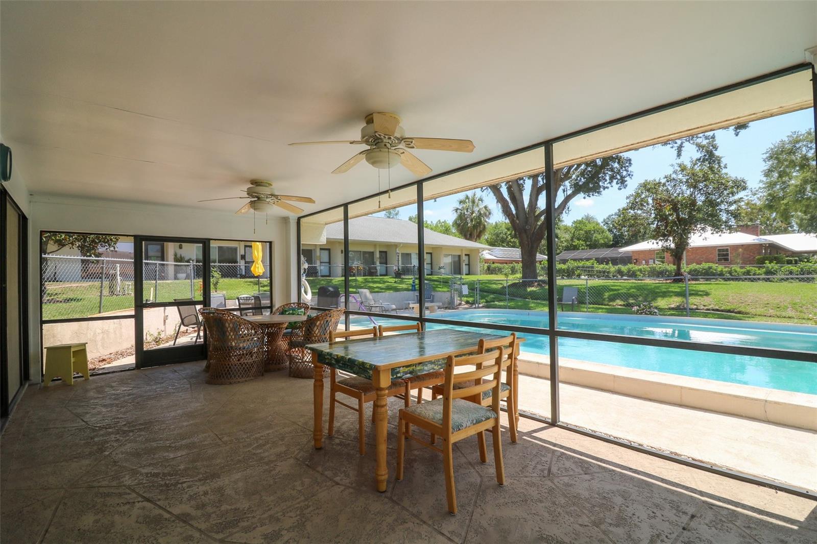 Image 27 of 50 For 711 Springer Drive 2