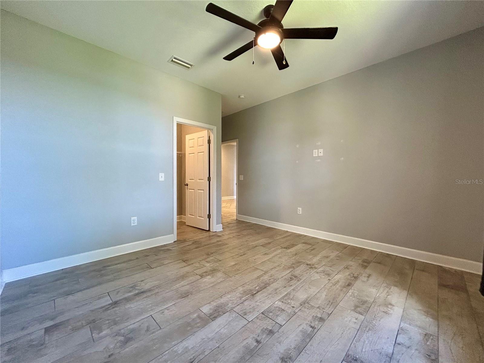 Image 26 of 31 For 1027 Campbell Avenue