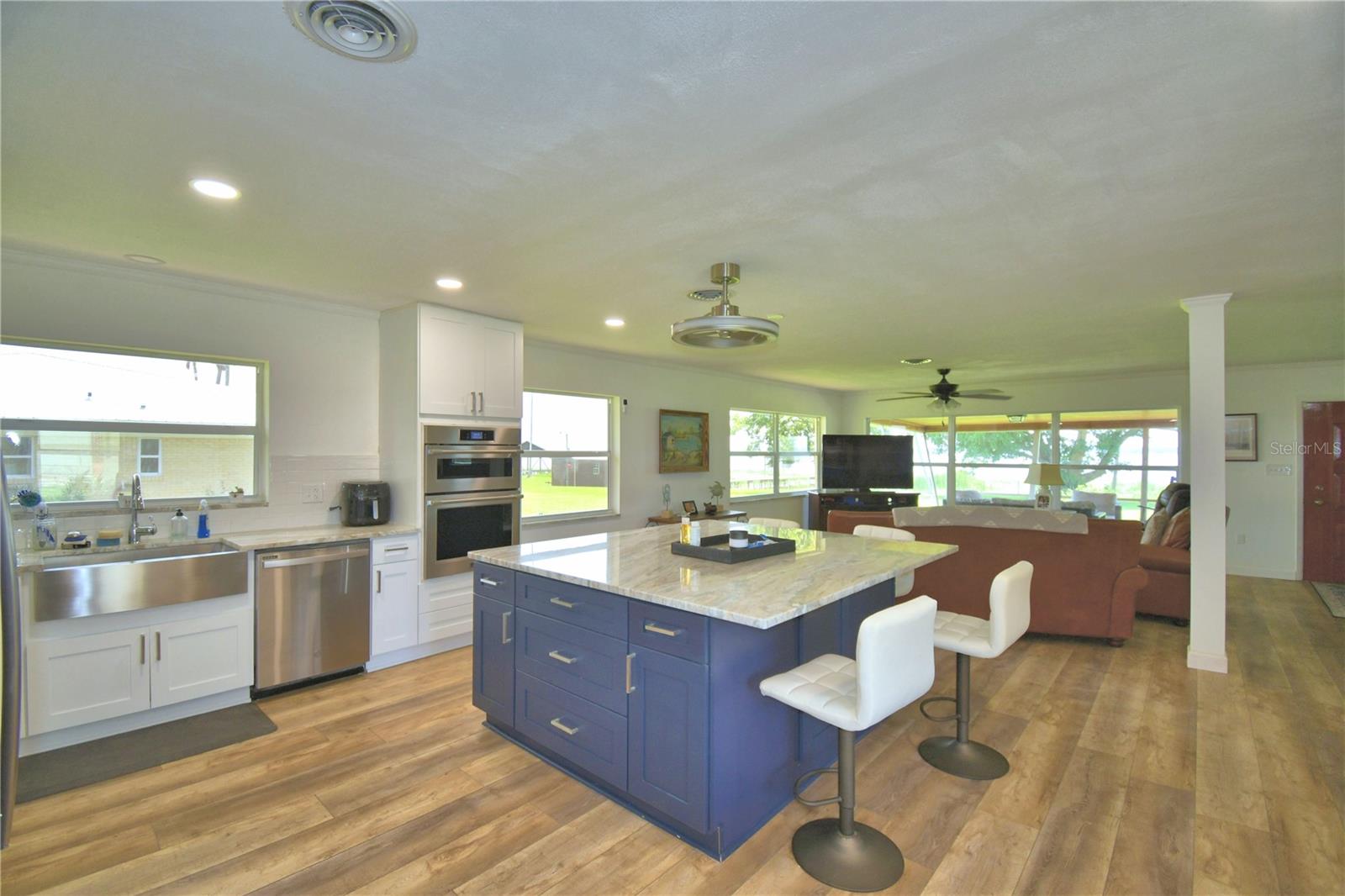 Image 3 of 12 For 823 Lake Reedy Boulevard