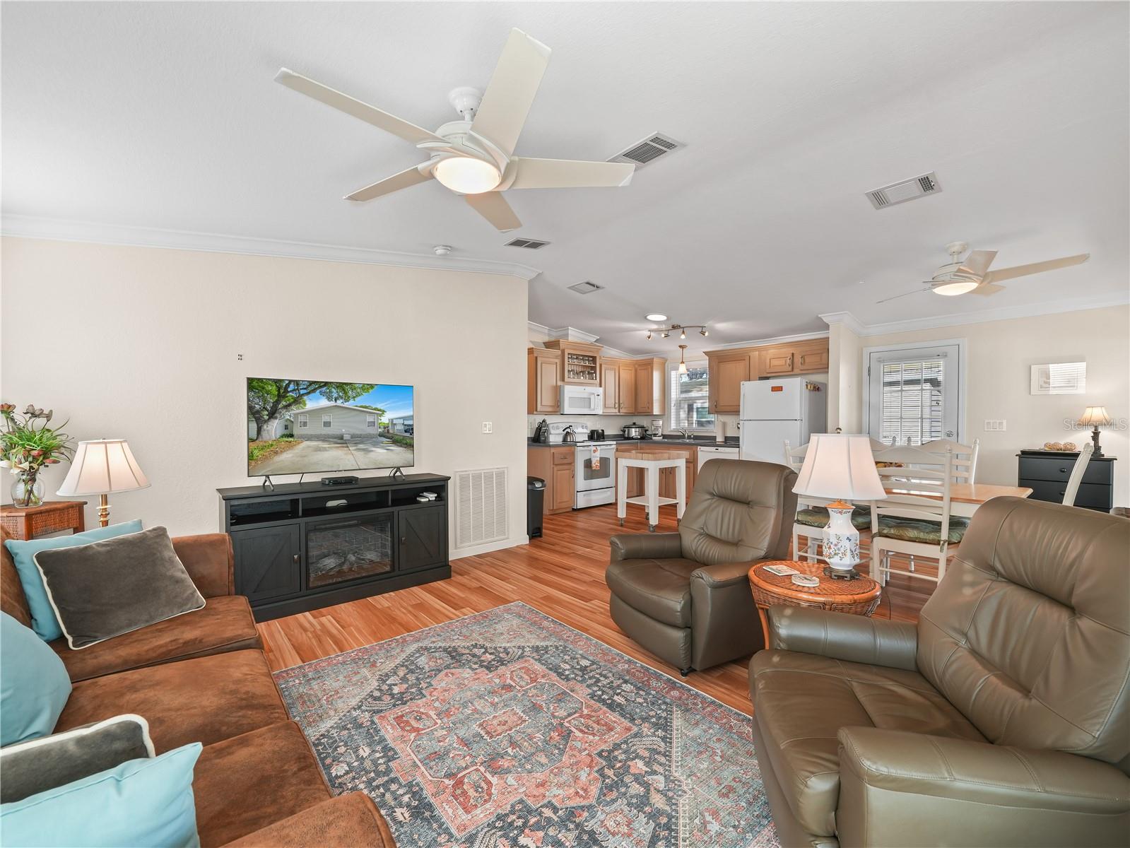 Image 6 of 36 For 8 Night Owl Circle