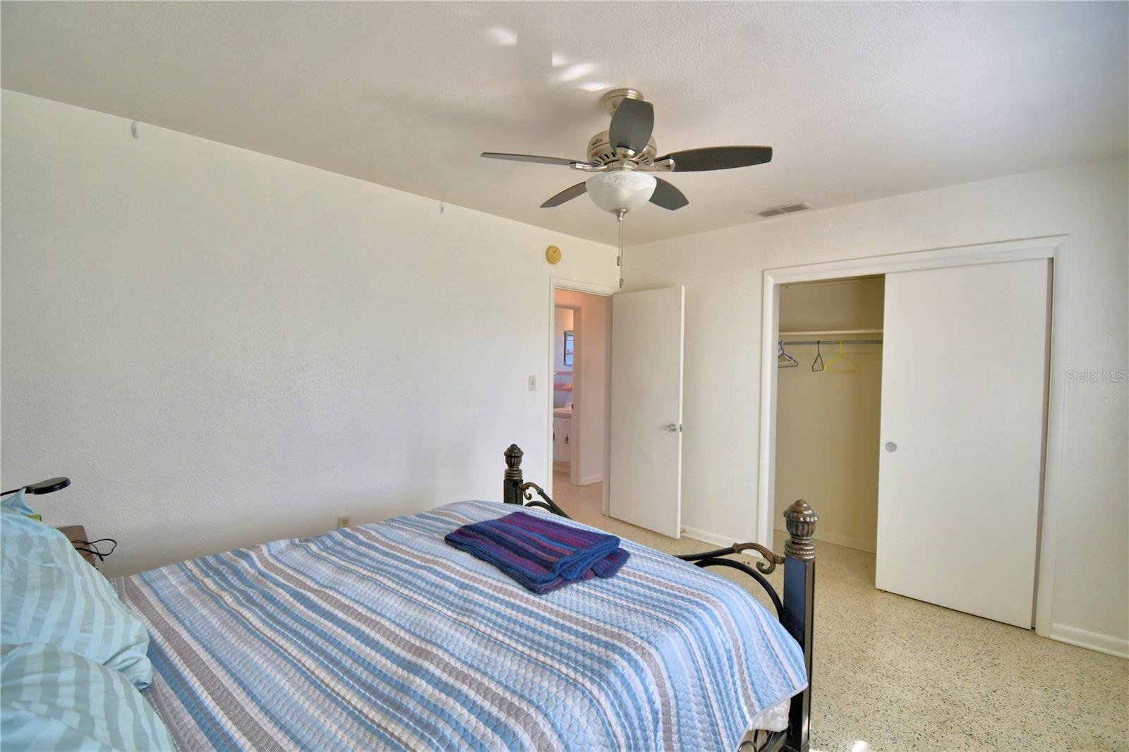 Image 16 of 49 For 105 Maxcy Lane