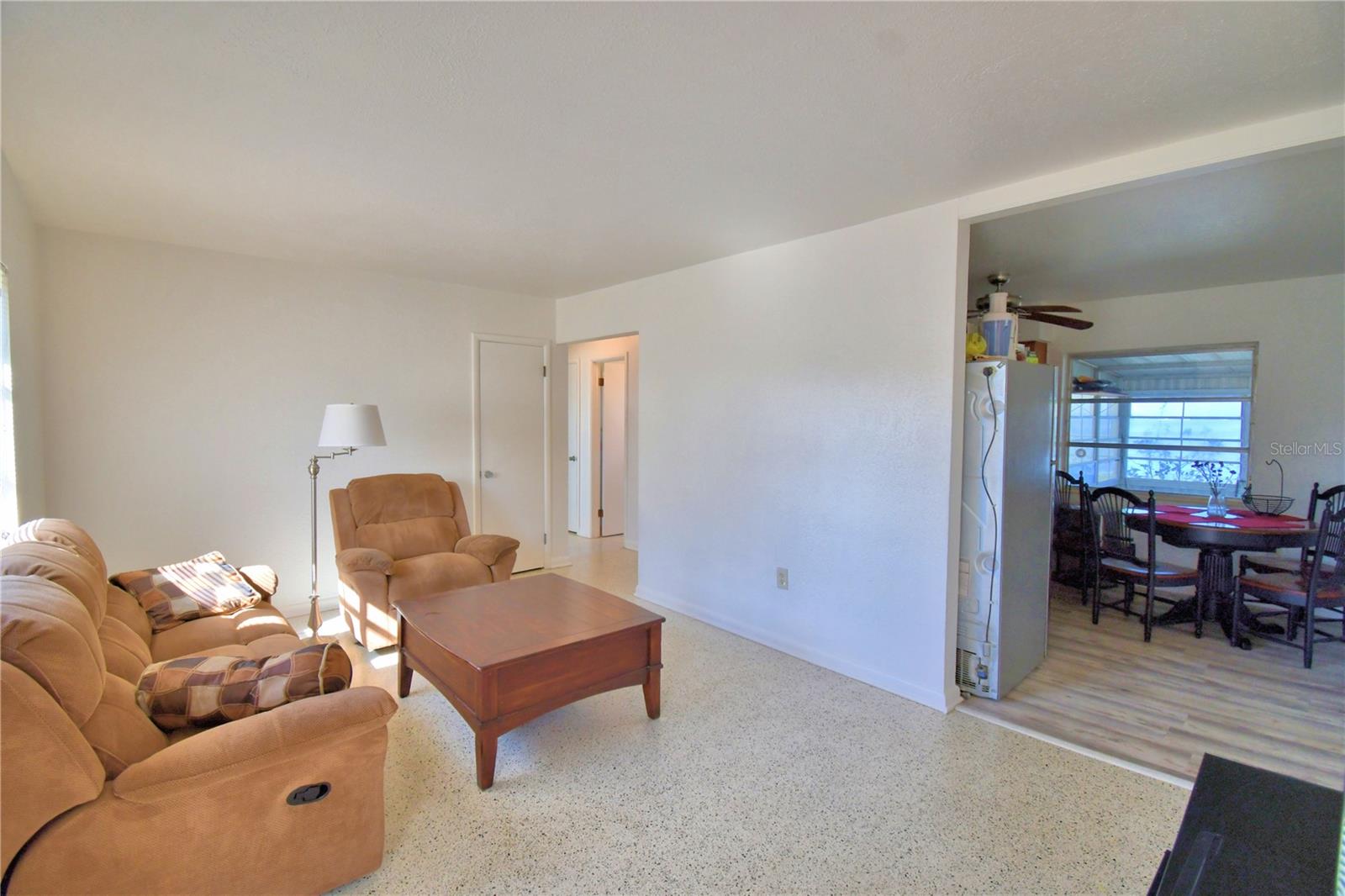 Image 4 of 49 For 105 Maxcy Lane