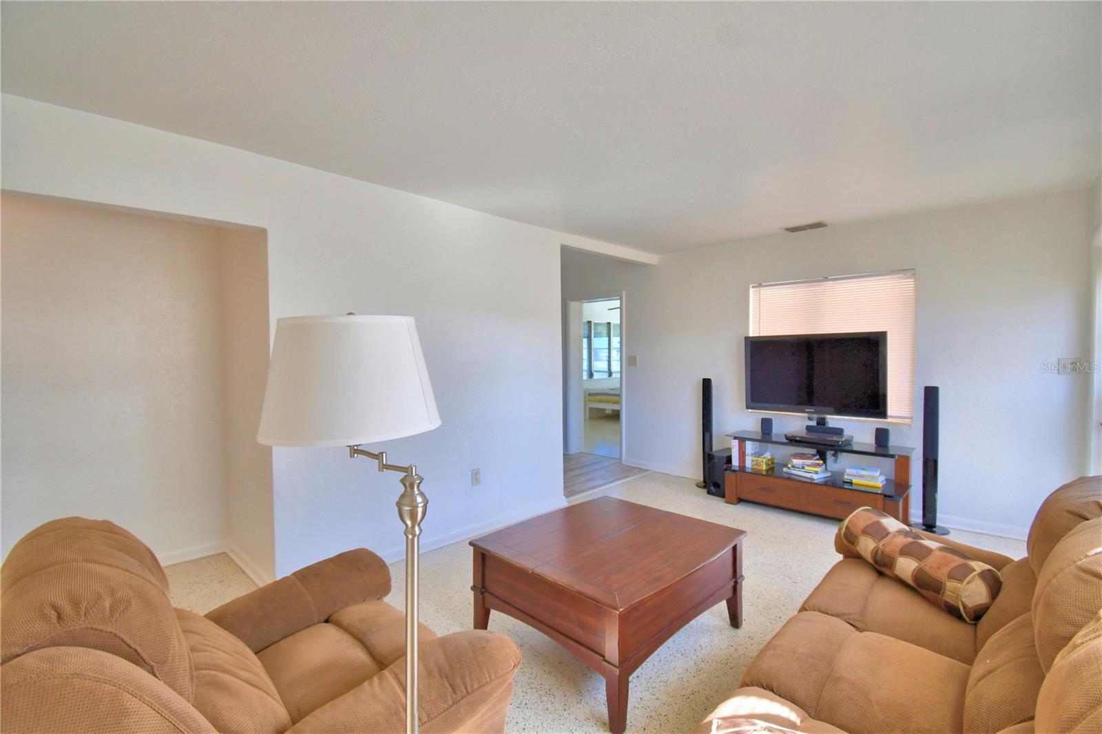 Image 6 of 49 For 105 Maxcy Lane