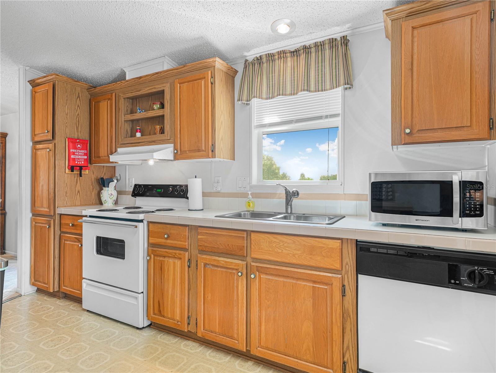 Image 17 of 55 For 6 Catskill  