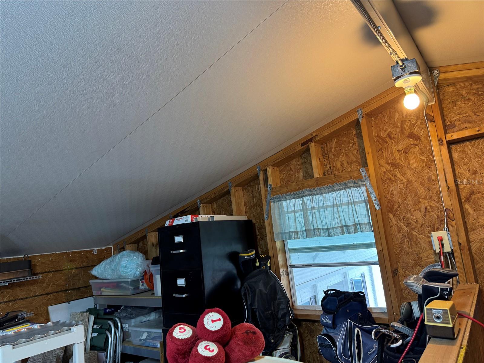 Image 29 of 50 For 340 Fairway Boulevard