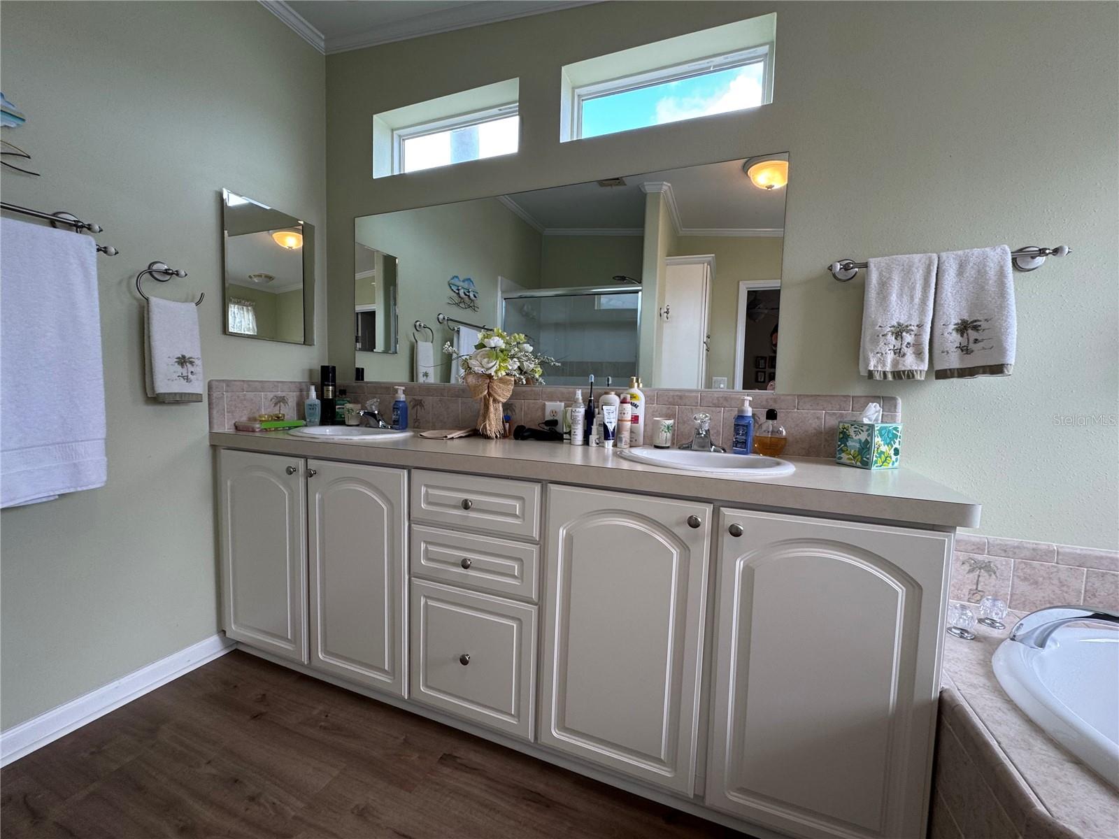 Image 43 of 50 For 340 Fairway Boulevard