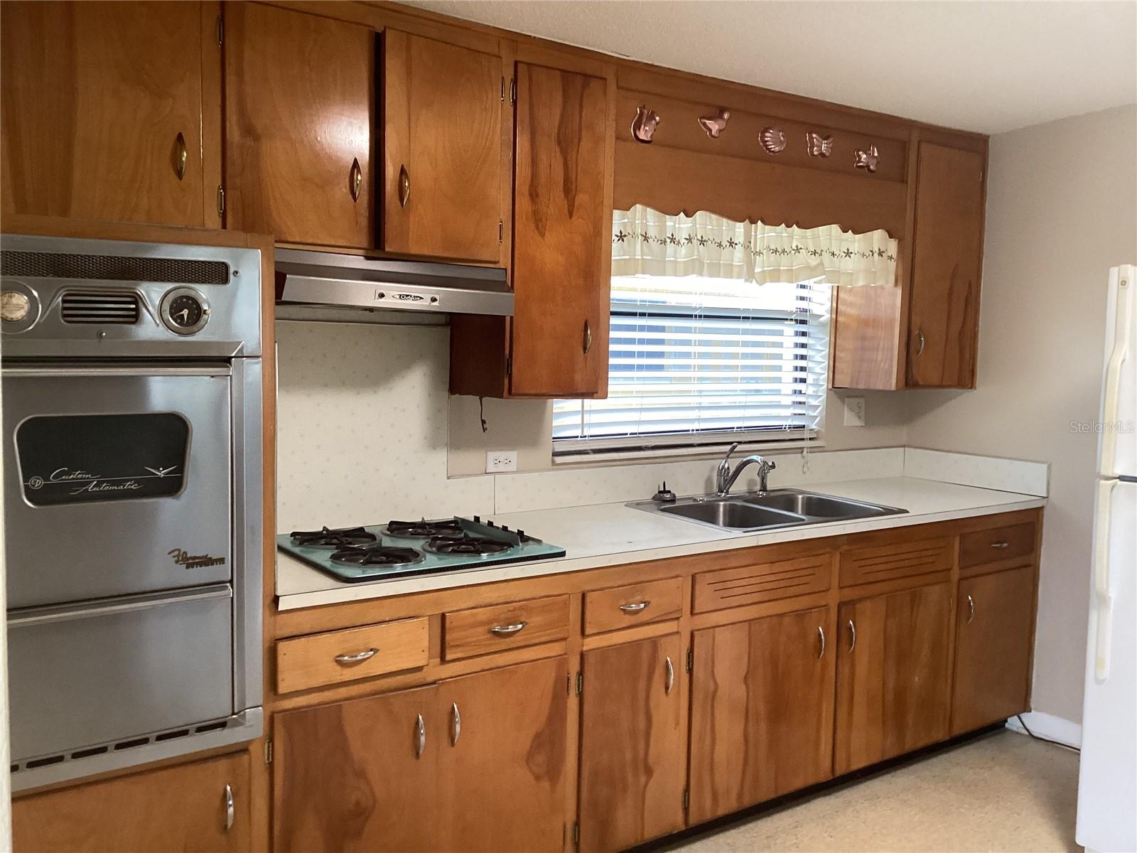 Image 8 of 20 For 520 35th Street Nw