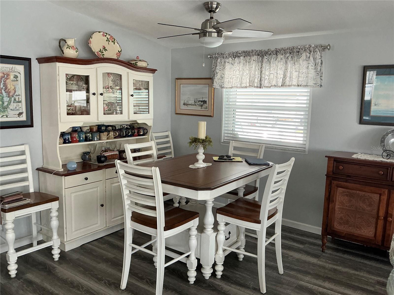 Image 18 of 42 For 209 Fairway Boulevard