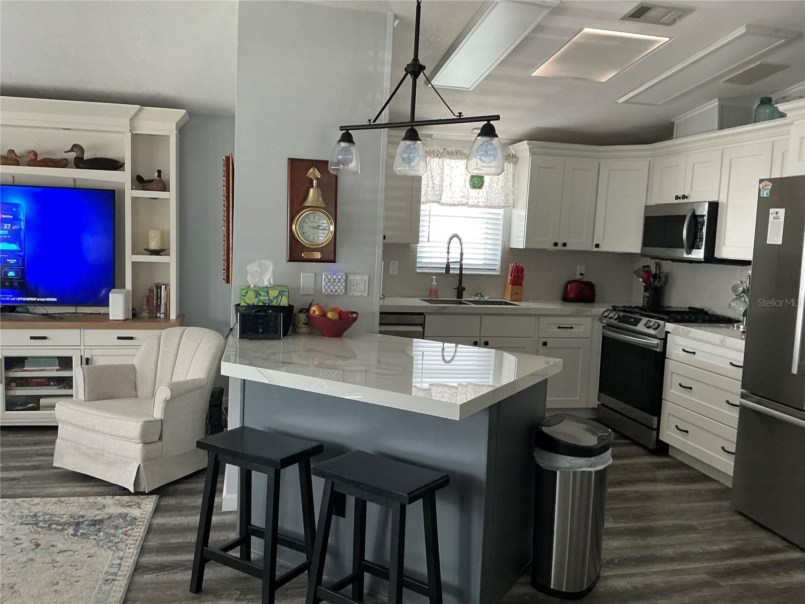 Image 22 of 42 For 209 Fairway Boulevard