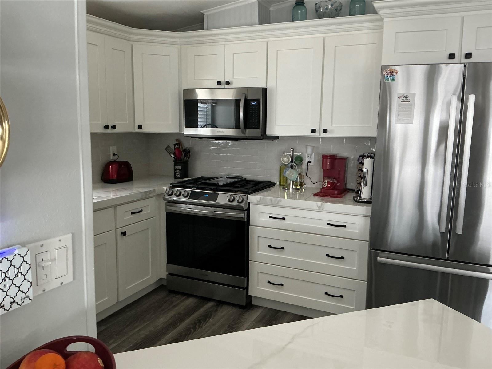 Image 23 of 42 For 209 Fairway Boulevard